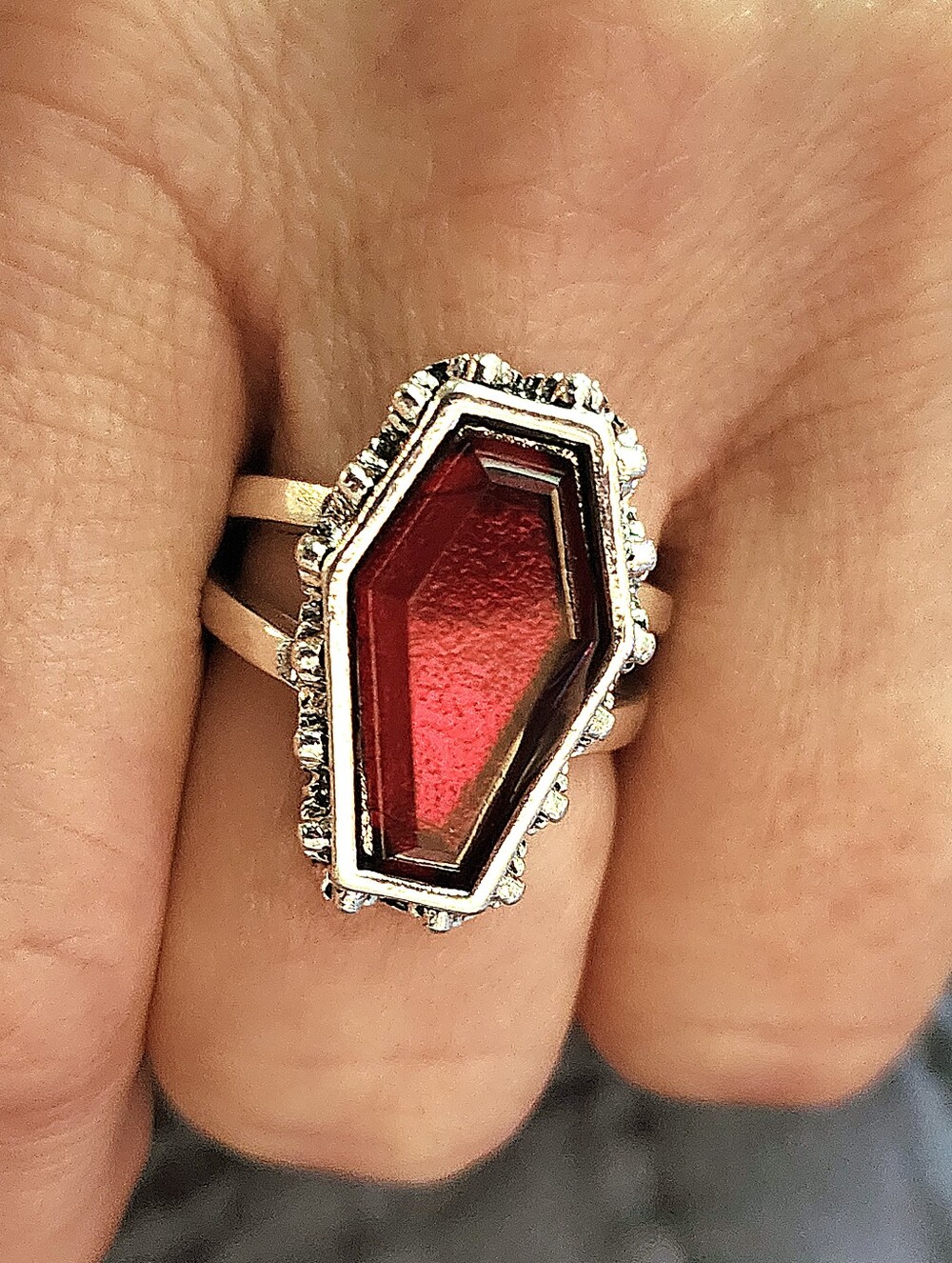 Gothic Red Coffin Shaped Statement Ring Silver Tone Vampire Jewelry Size 7